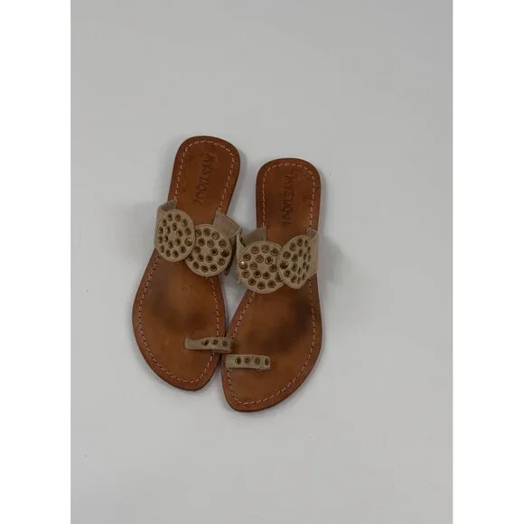 Mystique Womens Size 9 Tan Leather Sandals With Gold Stud Accents - Picture 3 of 11